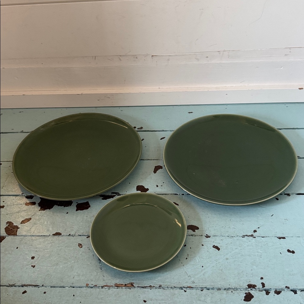 Vintage Ballerina 2, 10” Dinner Plates, 1 6.15” plate Mid Century Modern